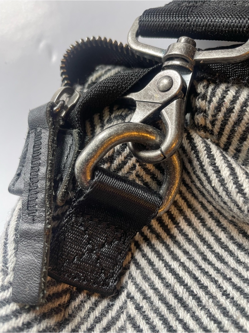 Lululemon Black and White Herringbone Tote - Picture 10 of 10